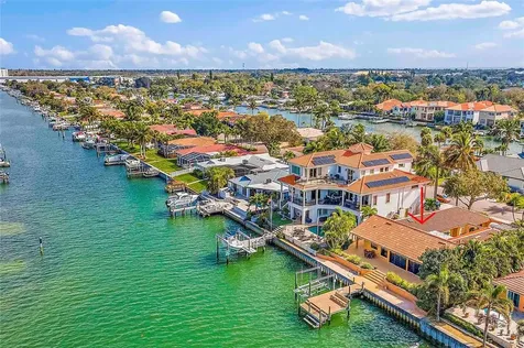 4385 48th Avenue S St Petersburg FL 33711
