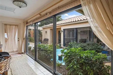 4385 48th Avenue S St Petersburg FL 33711