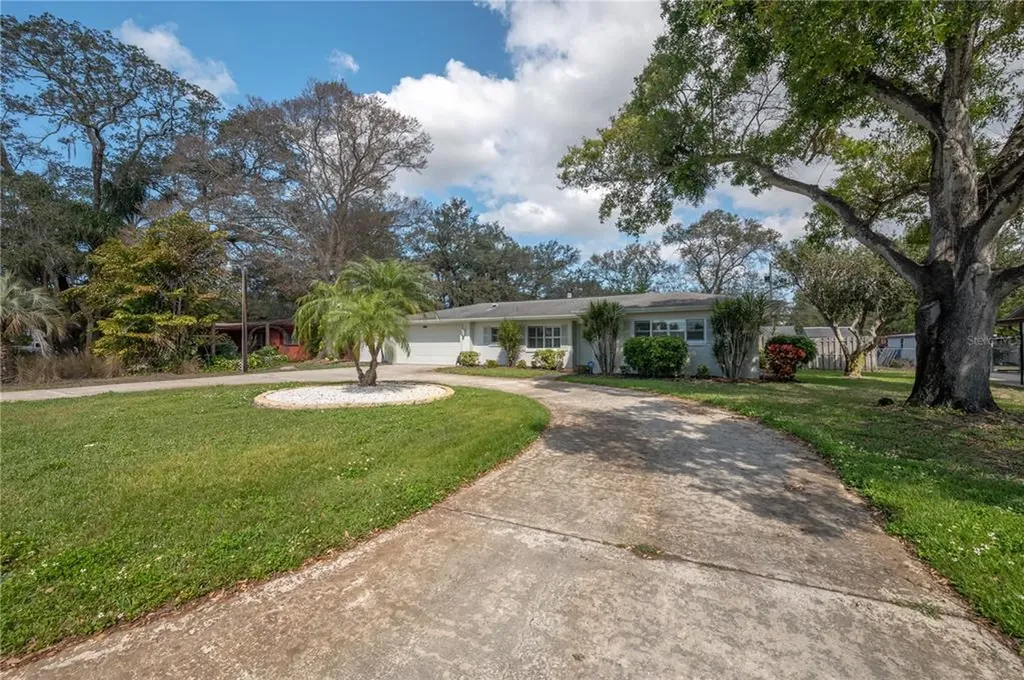 143 23rd Avenue SW Largo FL 33778