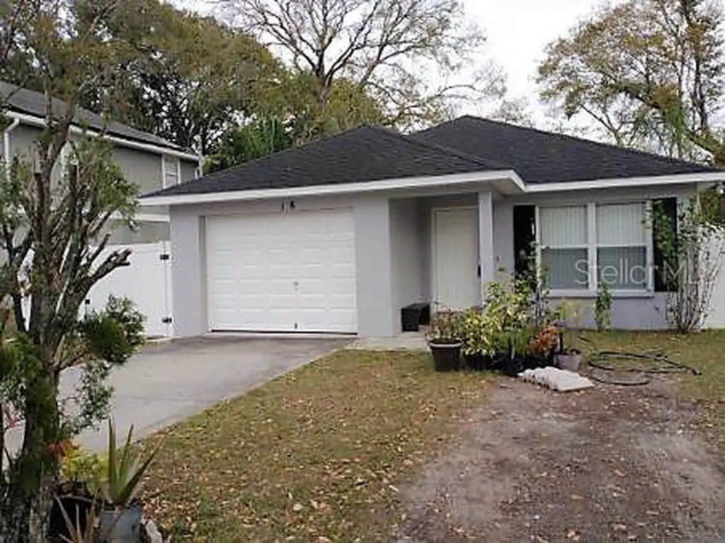 18 N Edwards Street Plant City FL 33563