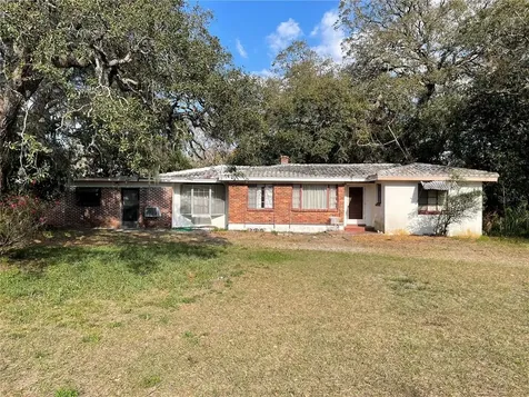 10301 Newport Circle Tampa FL 33612