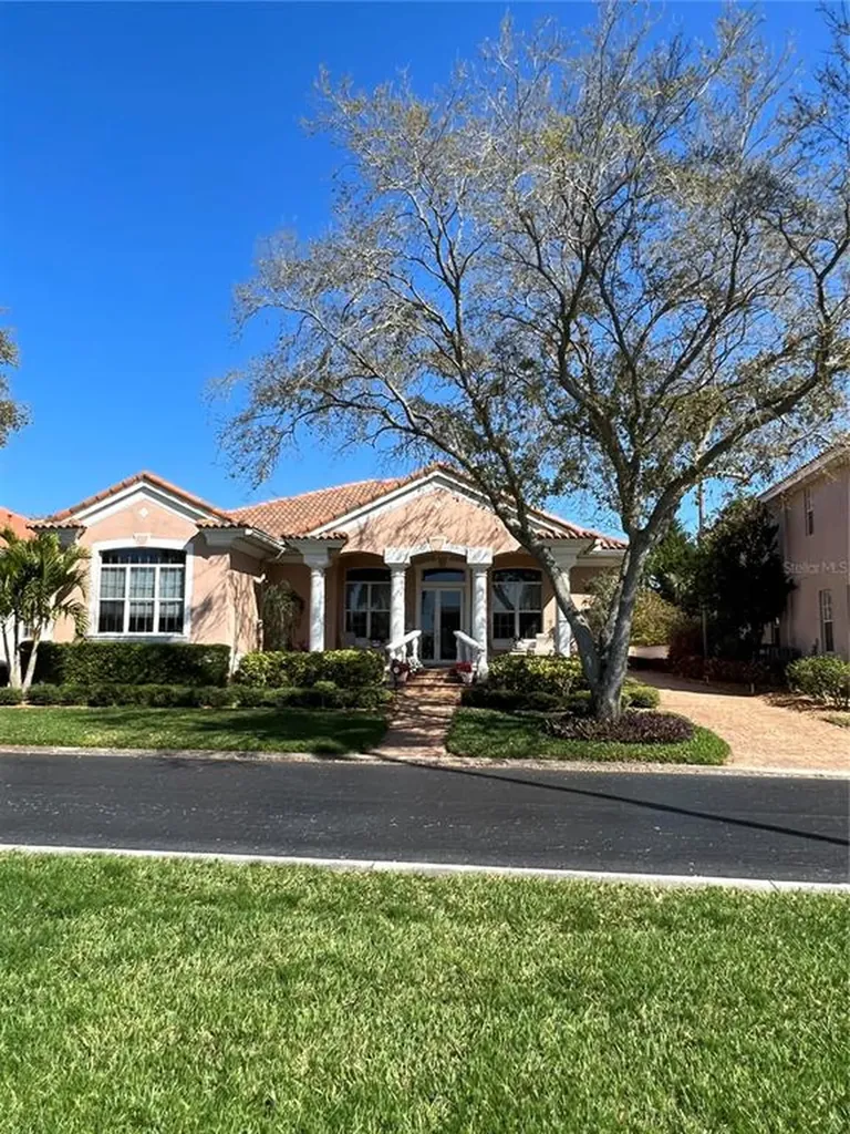 5102 Sandpiper Lane S St Petersburg FL 33711