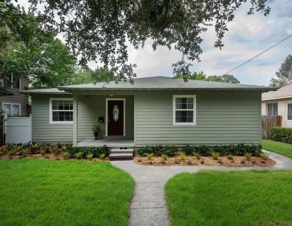 1226 12th Street N St Petersburg FL 33705