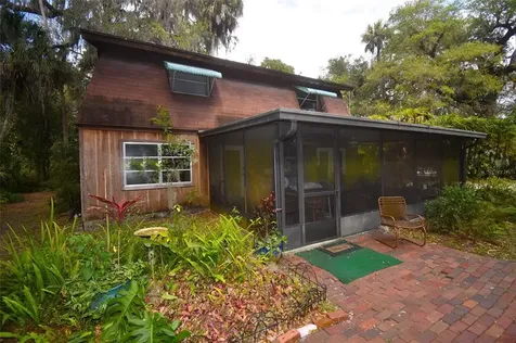 6921 18TH Avenue E Bradenton FL 34208