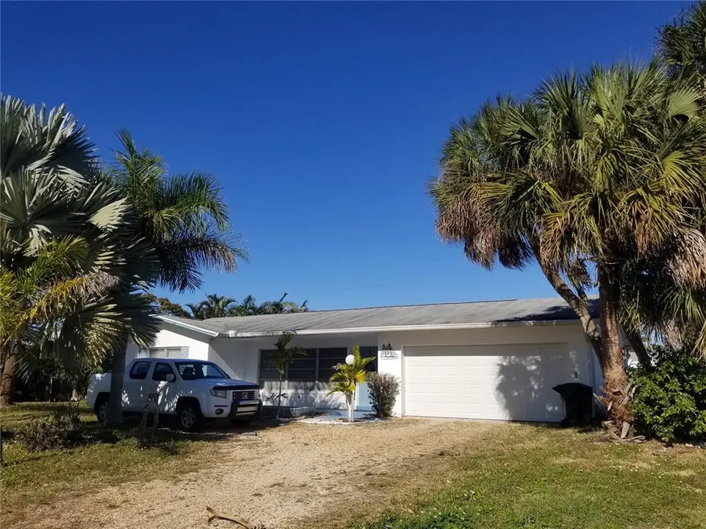 5198 40th Street S St Petersburg FL 33711