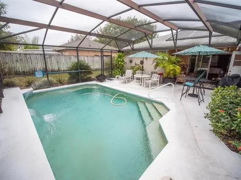 220 Country Lakes Circle Groveland FL 34736