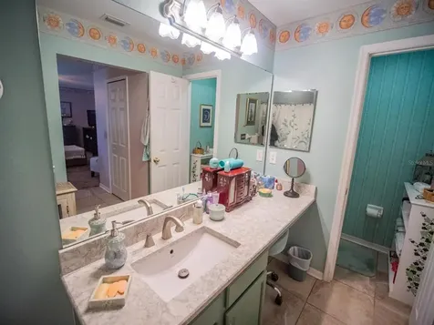 220 Country Lakes Circle Groveland FL 34736