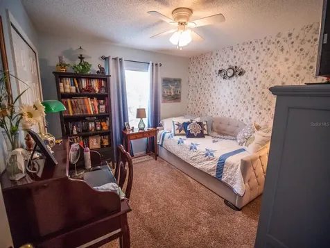 220 Country Lakes Circle Groveland FL 34736