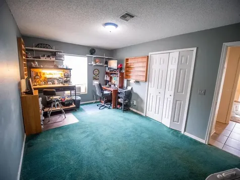 220 Country Lakes Circle Groveland FL 34736