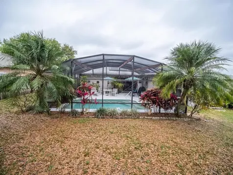 220 Country Lakes Circle Groveland FL 34736