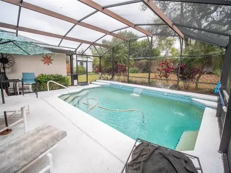 220 Country Lakes Circle Groveland FL 34736