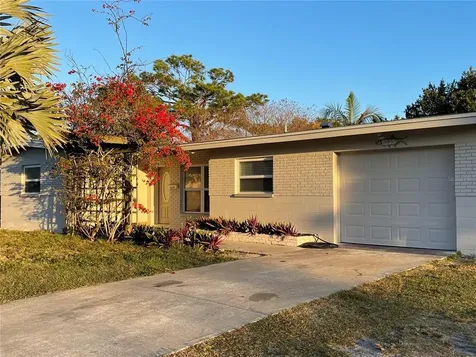 6245 39th Avenue N St Petersburg FL 33709