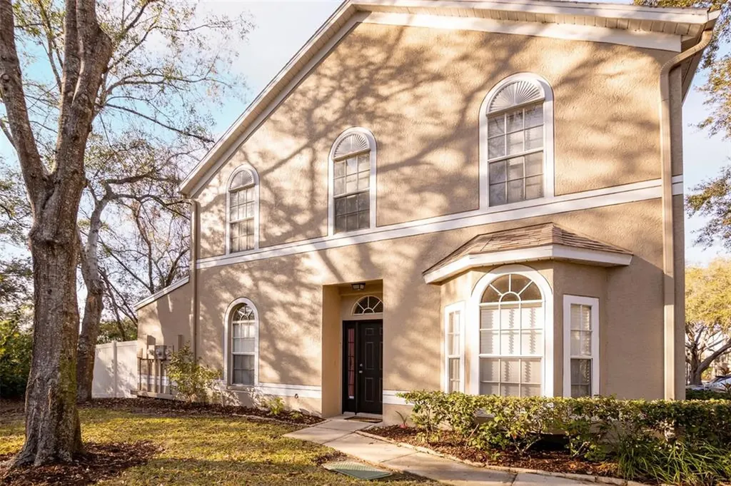 10102 Abington Place Tampa FL 33624