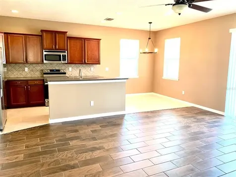 1109 Lauren Manor Loop Ruskin FL 33570