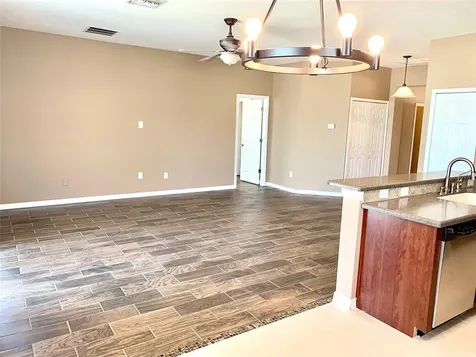1109 Lauren Manor Loop Ruskin FL 33570