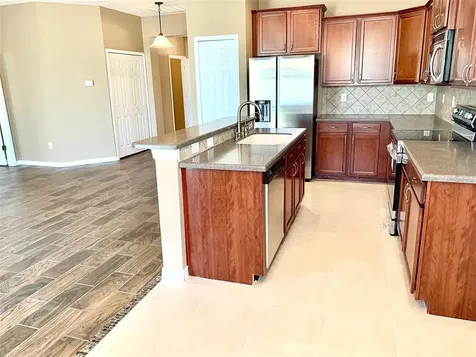 1109 Lauren Manor Loop Ruskin FL 33570