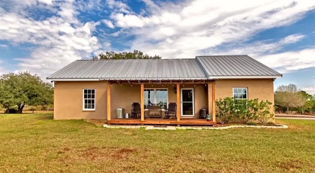 6423 274th Street E Myakka City FL 34251