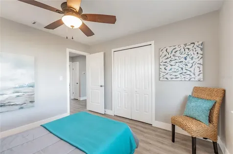 1436 81st Avenue N St Petersburg FL 33702