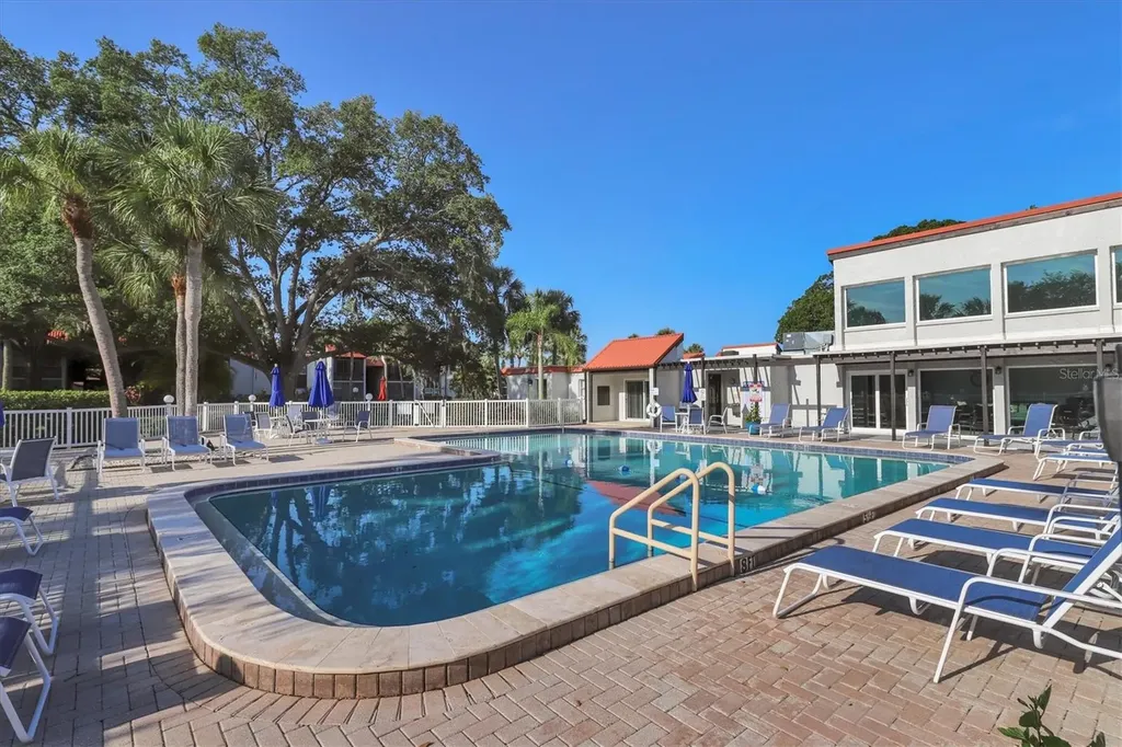 3239 Beneva Road Sarasota FL 34232