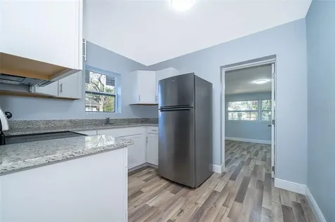 1011 W 6th Street Lakeland FL 33805