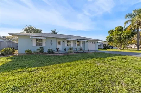 3002 Yarmouth Drive W Bradenton FL 34205