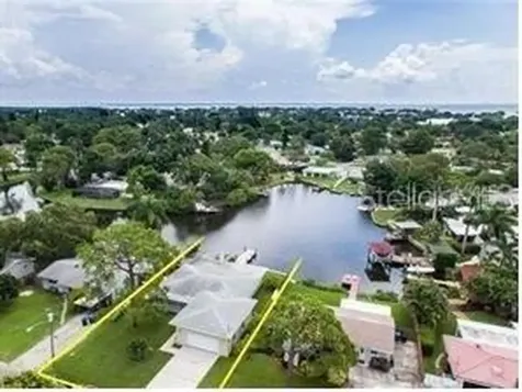 4543 Carson Street NE St Petersburg FL 33703