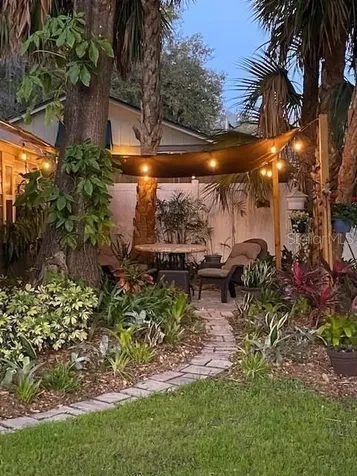 161 S Rhodes Street Mount Dora FL 32757