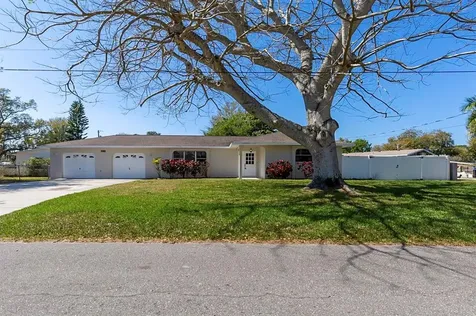 210 40th Street Court NW Bradenton FL 34209