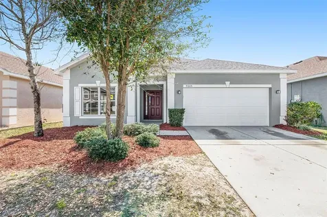 7605 Dragon Fly Loop Gibsonton FL 33534
