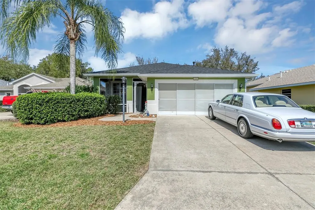 3549 Tropical Seas Loop Tavares FL 32778