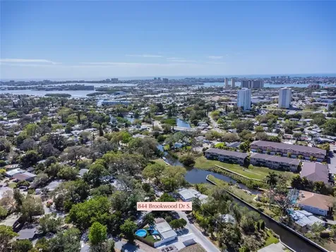 844 Brookwood Drive S St Petersburg FL 33707
