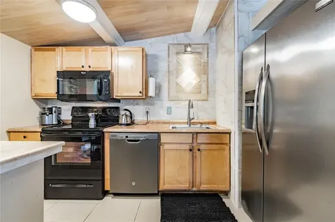 844 Brookwood Drive S St Petersburg FL 33707