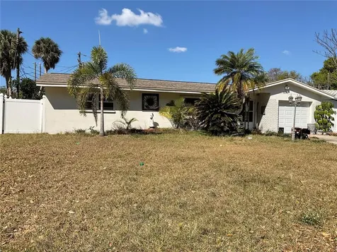 6832 112th Street Seminole FL 33772