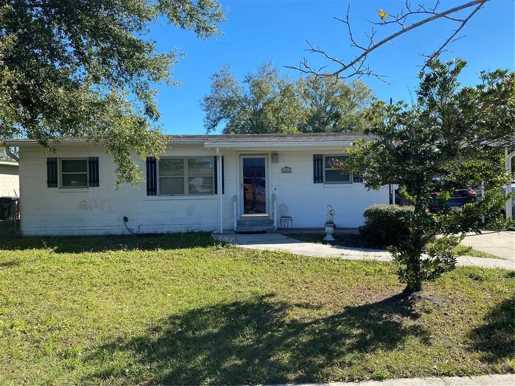 1243 Amaros Avenue Orlando FL 32811