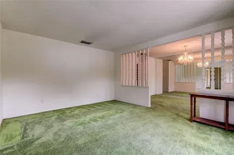 727 Grand Circle Temple Terrace FL 33617