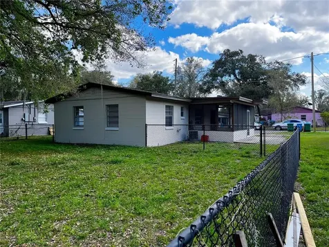 2621 Carver Avenue Orlando FL 32810