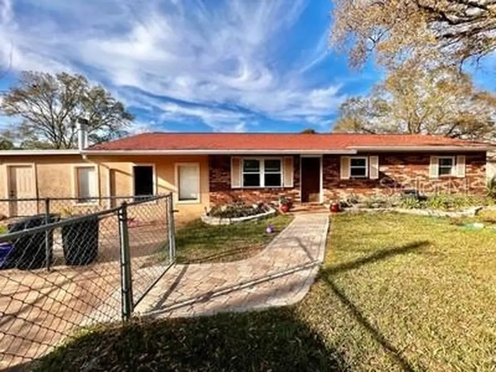 1909 NE 51st Place Ocala FL 34479
