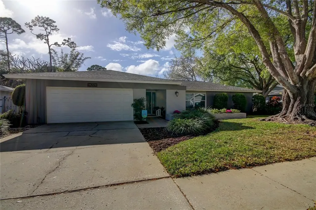 14224 Shearwater Court Clearwater FL 33762