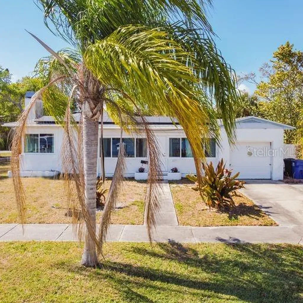 4055 Sunrise Drive S St Petersburg FL 33705