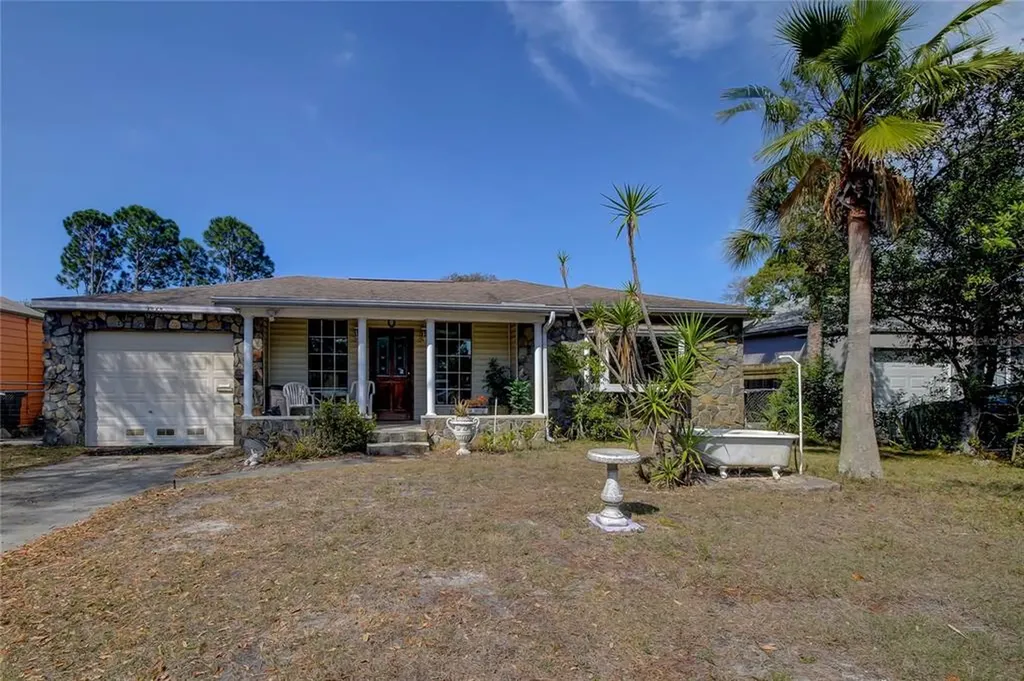 1524 Cleveland Street Clearwater FL 33755