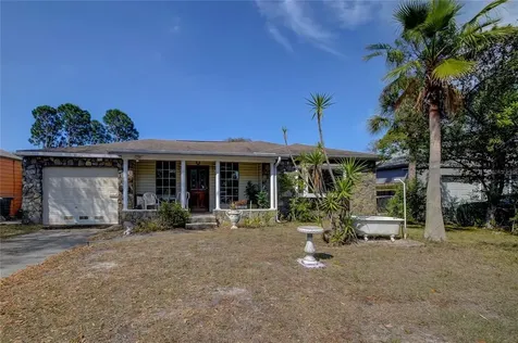 1524 Cleveland Street Clearwater FL 33755