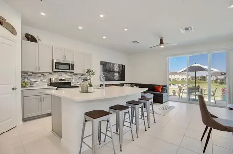 10543 Salt Grove Street Orlando FL 32824