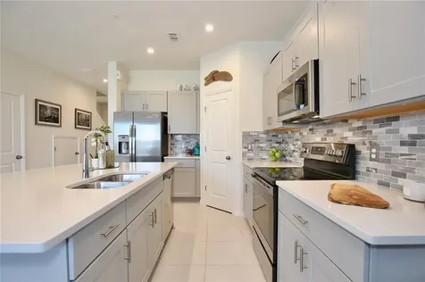 10543 Salt Grove Street Orlando FL 32824
