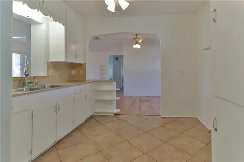 2219 35th Avenue N St Petersburg FL 33713