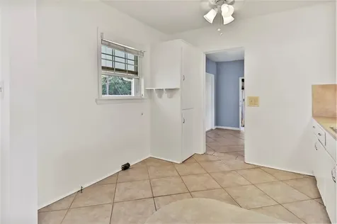 2219 35th Avenue N St Petersburg FL 33713