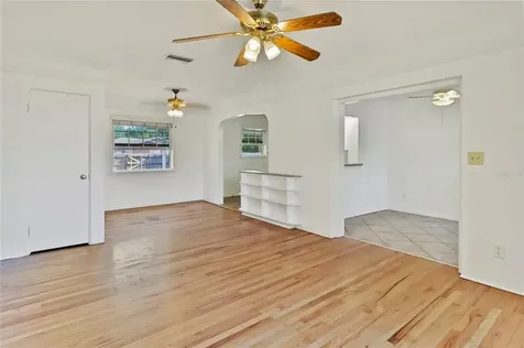 2219 35th Avenue N St Petersburg FL 33713