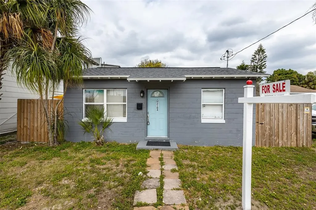 2104 E Columbus Drive Tampa FL 33605