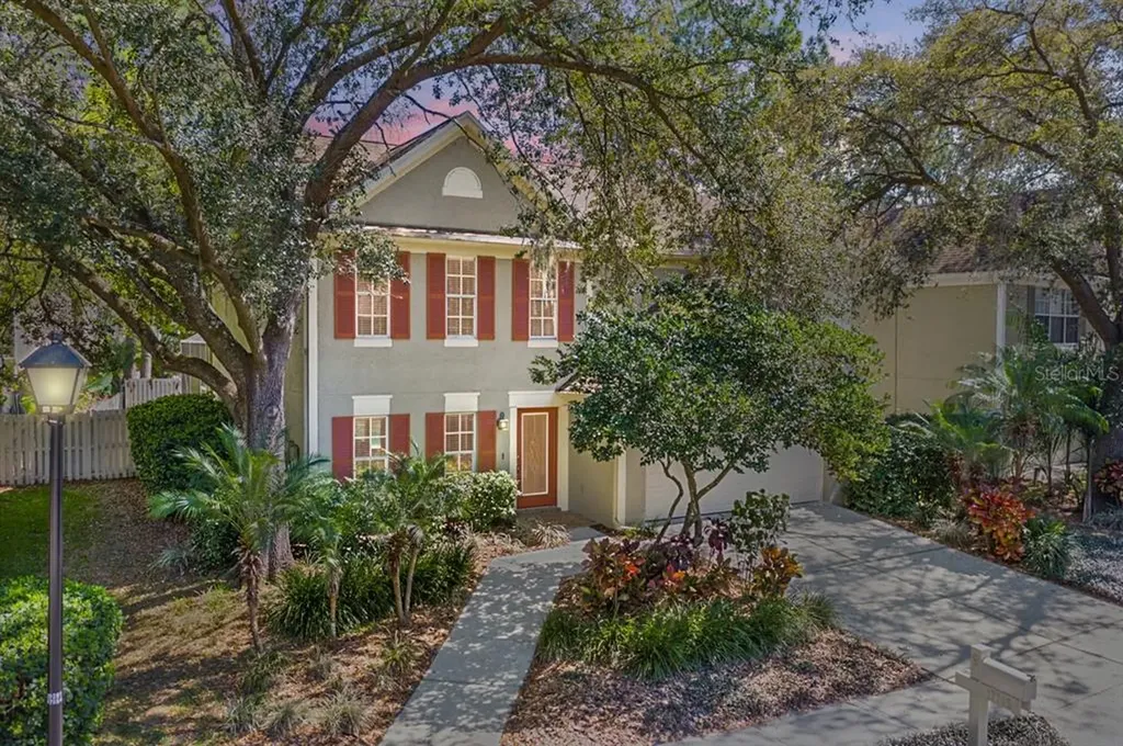17705 Parkway Green Lane Tampa FL 33647