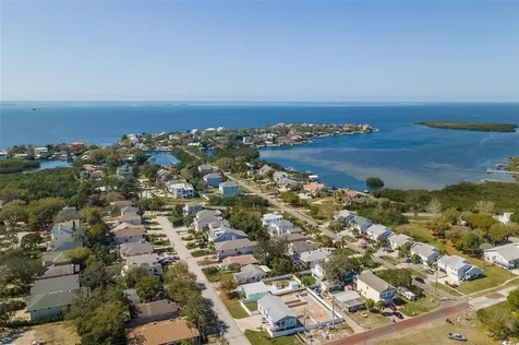 506 Oceanview Avenue Palm Harbor FL 34683