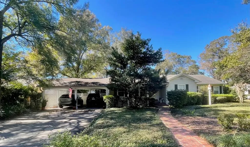 933 S Frankland Road Tampa FL 33629